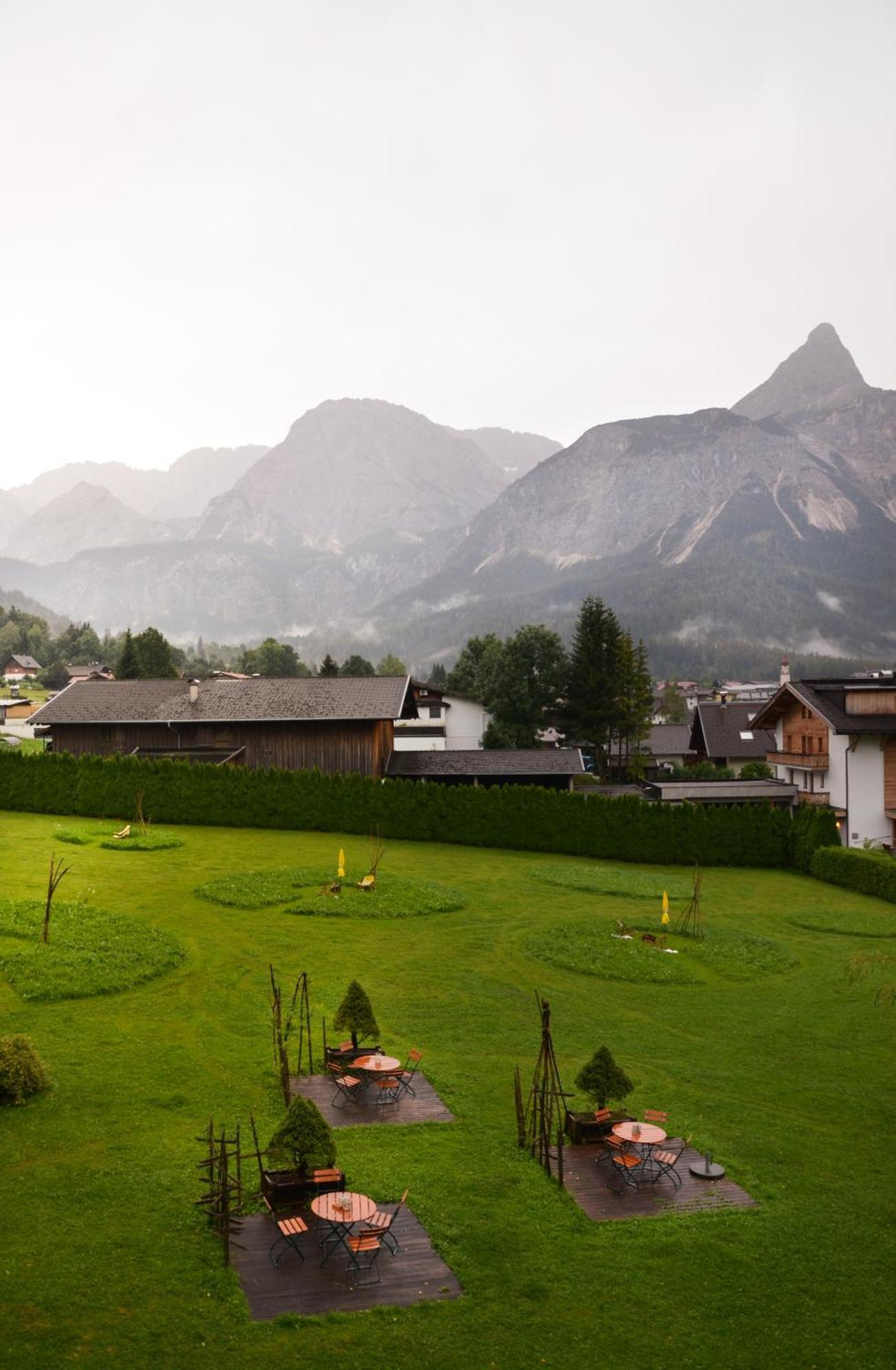 Hotel Ehrwalderhof Exterior photo